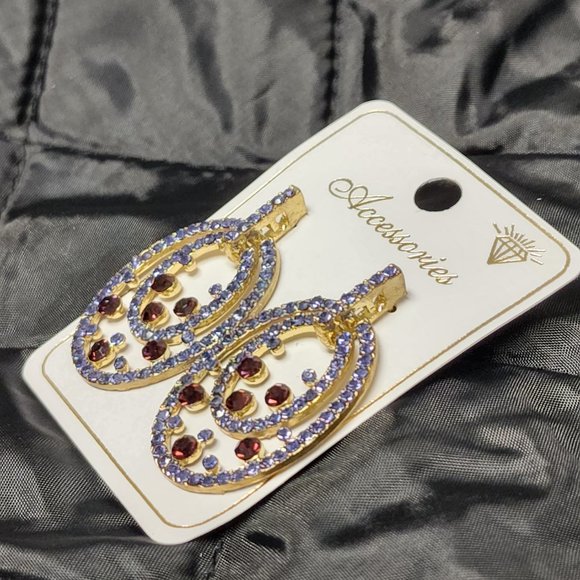 Blue and red color pierced Earing. condition new - Picture 1 of 4